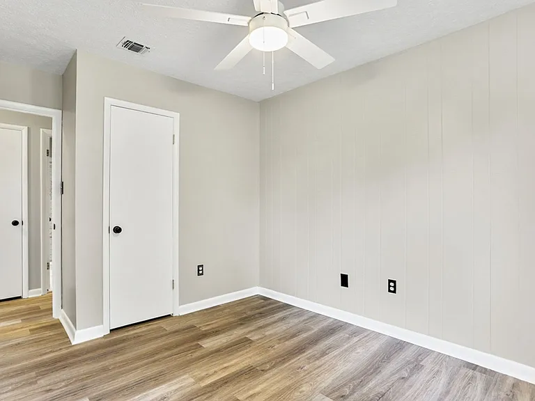 3 Oxford Ct — Photo 20