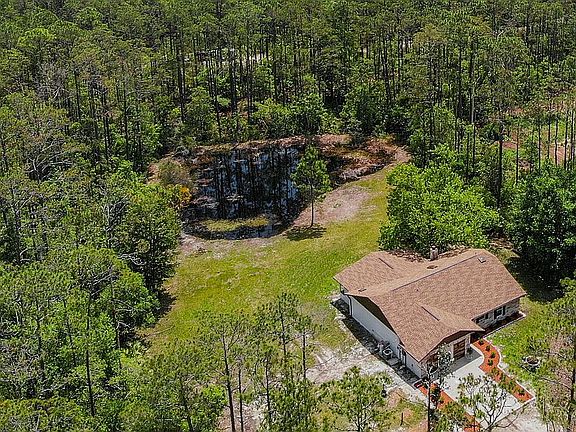 2nd image of 222 Hemlock Dr