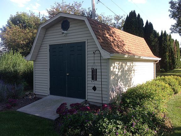 2nd image of 840 S 12th Ave