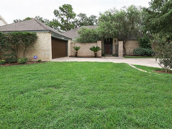 2nd image of 4106 Crownwood Dr