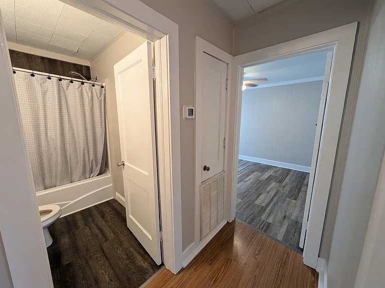 600 N Anderson St — Photo 14