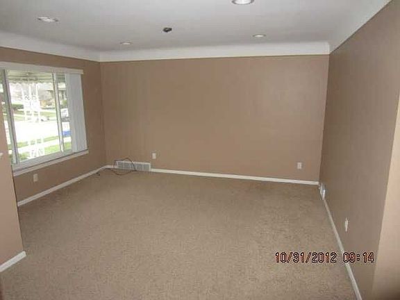2nd image of 22621 Lake Dr