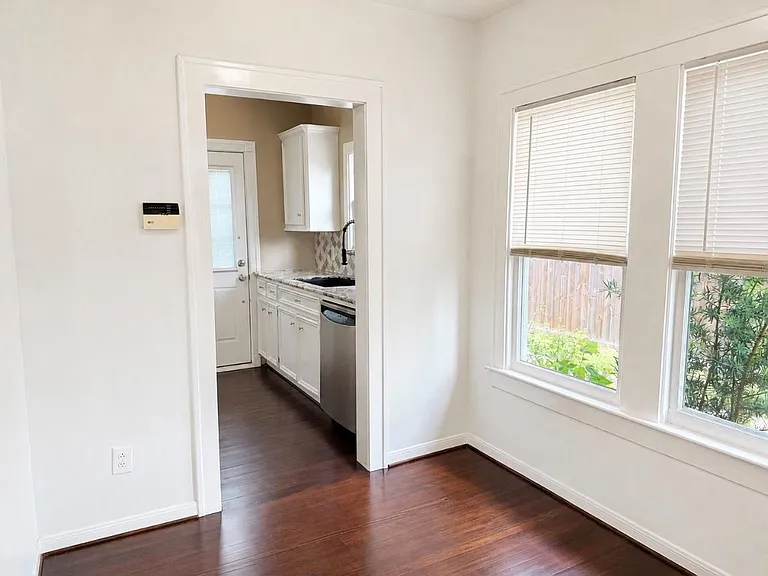 4109 De George St — Photo 5