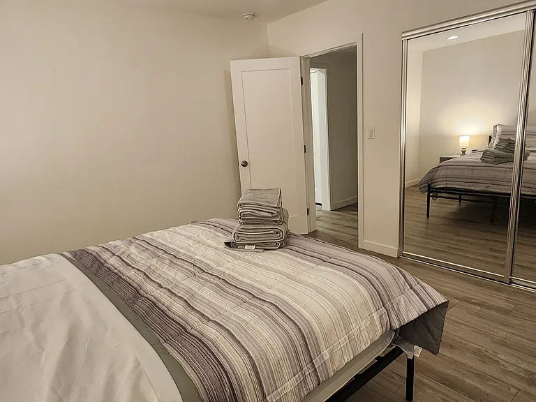 17956 Schoenborn St #5 — Photo 12