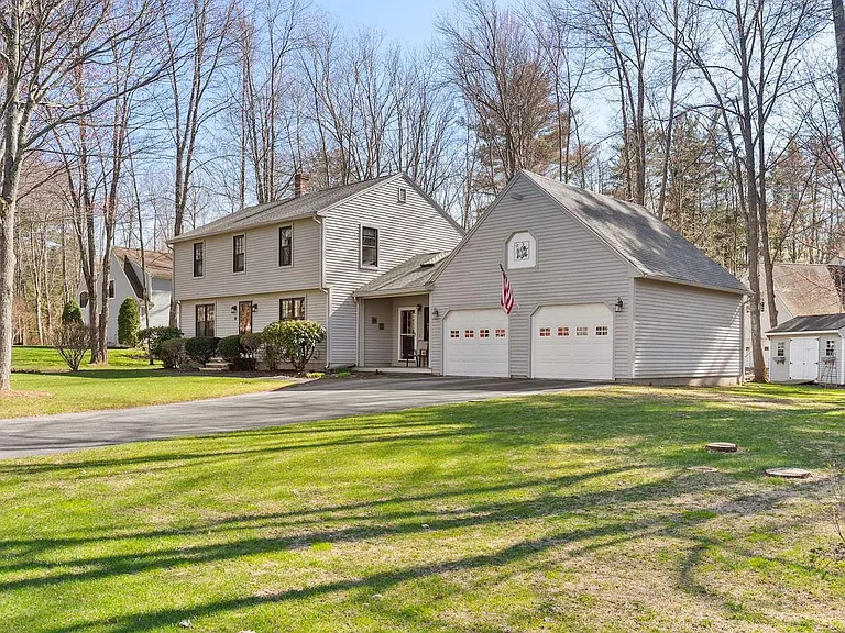 6 Iris Dr — Photo 1