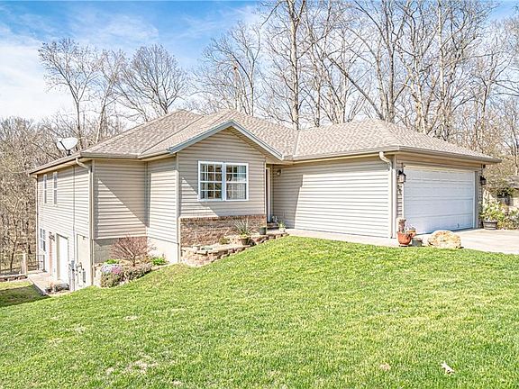 2nd image of 77 Melanie Dr