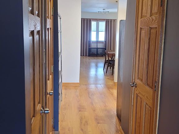 5th image of 6012 S Kolmar Ave #1
