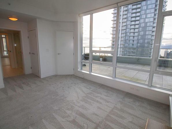 2 bedroom rental in Vancouver — photo 11