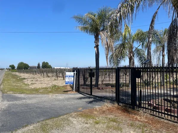 10394 S Marks Ave, Fresno, CA 93706