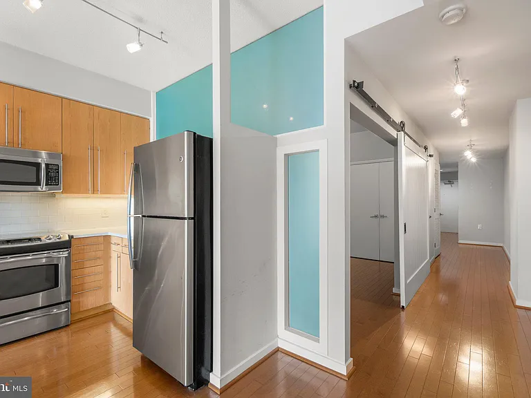 437 New York Ave NW #220 — Photo 11