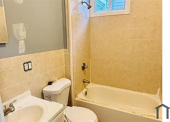 21 Marshfield St #3 — Photo 3