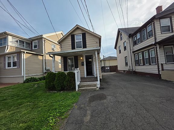 2nd image of 466 Main St #1