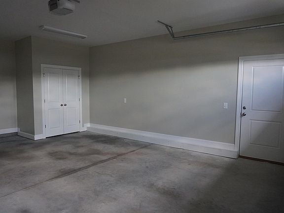 5th image of 1708 Penncross Dr
