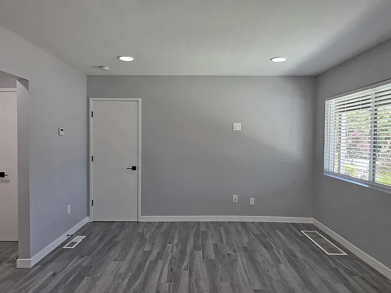 3901 H St #3 — Photo 5