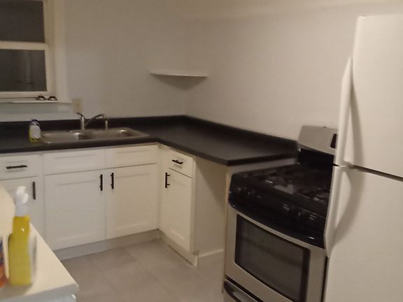 4th image of 116 W Summit St