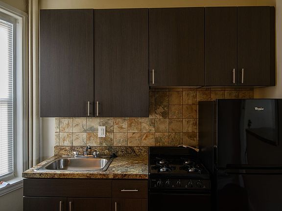 4th image of 7118 Germantown Ave #2F
