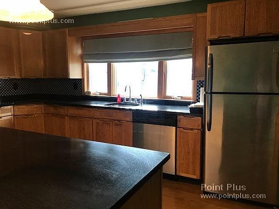 3rd image of 15 Bedford St #2
