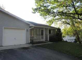 661 High St, Lake Geneva, WI 53147