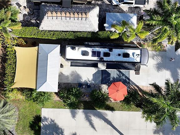 2nd image of 5118 Cypress Trail Resort CIR