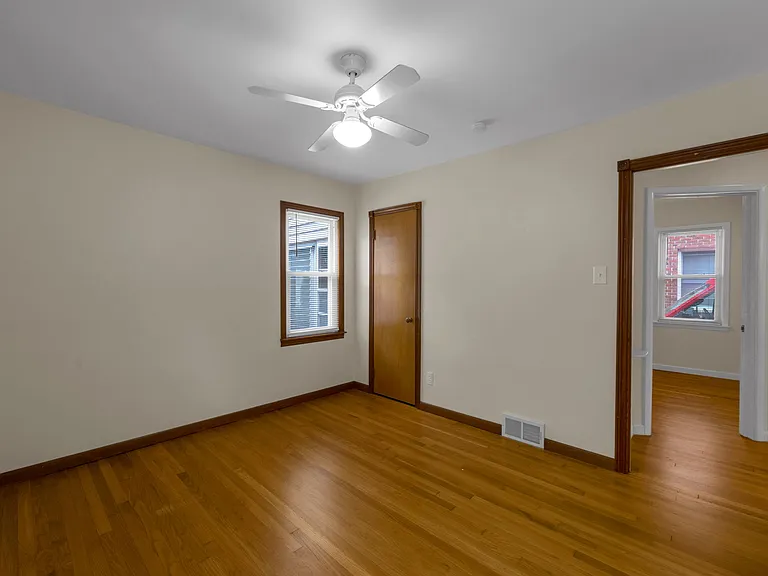 3020 Syracuse St — Photo 15