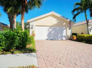 5325 Guadeloupe Way, Naples, FL 34119