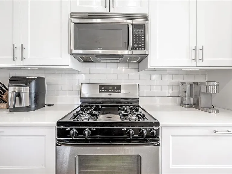 2920-2 Hansen Manor Ln — Photo 16