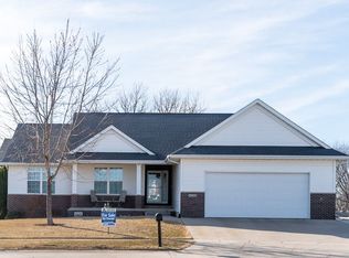 2105 Catherine Ct, Marion, IA 52302