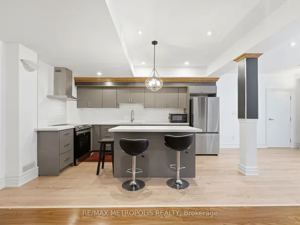 2 Denvale Rd #Basement, Toronto, ON M4B 3B4