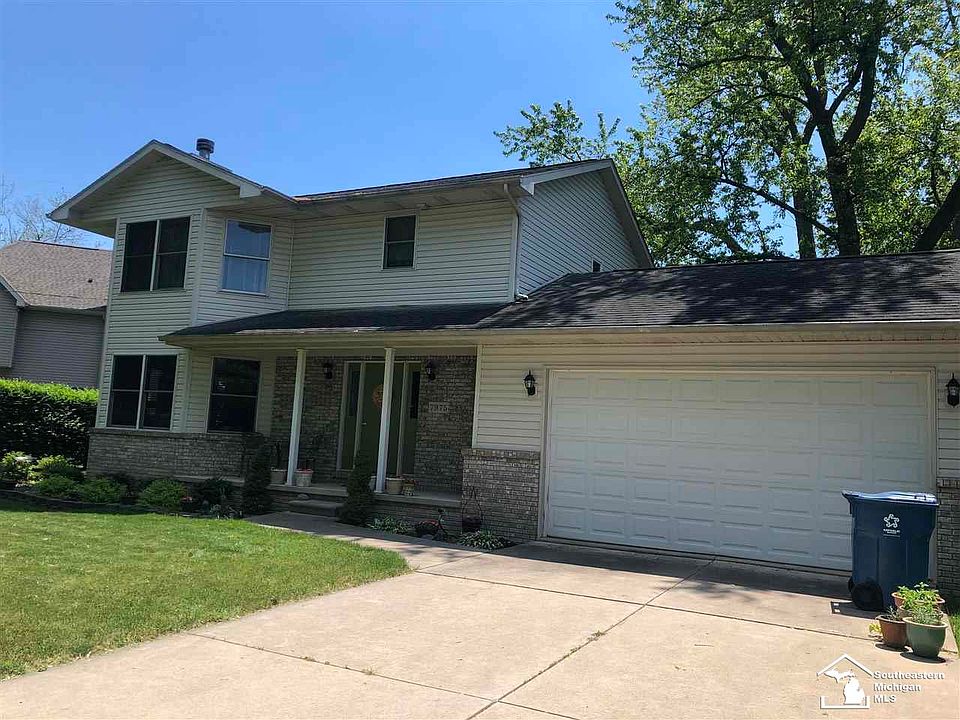 7975 Parkway Dr, Monroe, MI 48161 Zillow