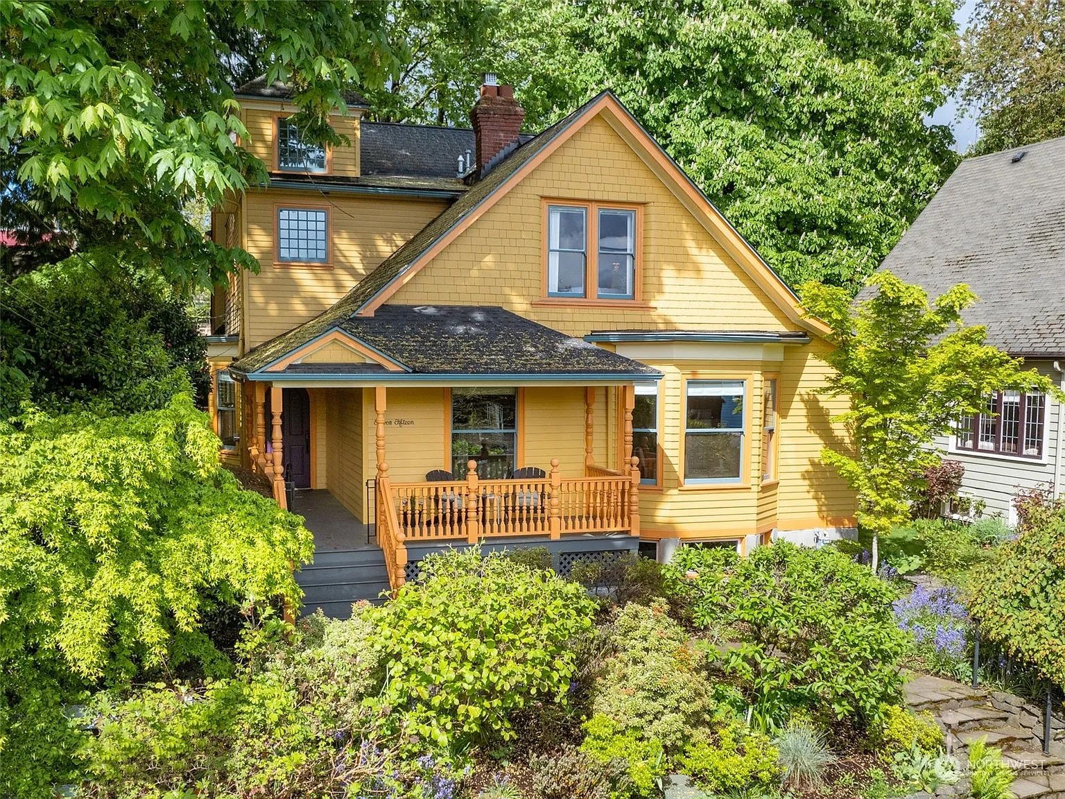 1115 35th Avenue photo 1