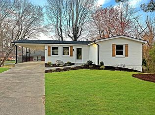 102 Briarwood Dr, Danville, VA 24540