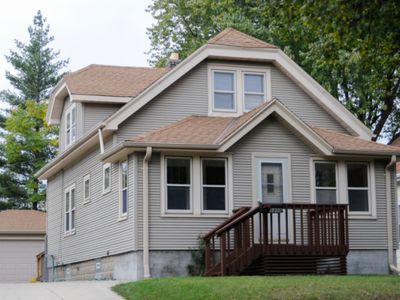 1305 S 90th St, West Allis, WI, 53214
