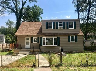 5727 64th Pl, Riverdale, MD 20737
