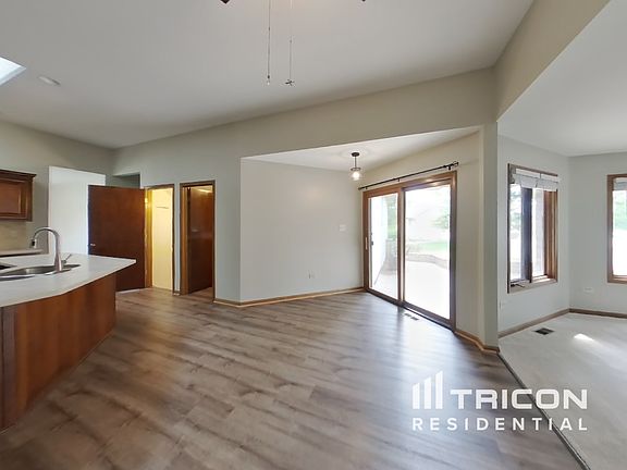 5th image of 19501 Southfield Ln