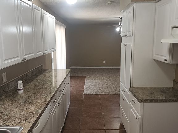 4th image of 6401 Melinda Dr