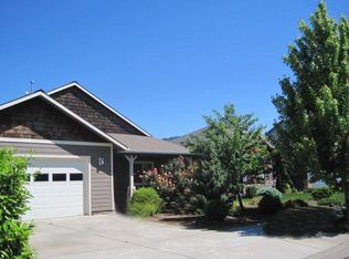 1663 5th St, Hood River, OR 97031