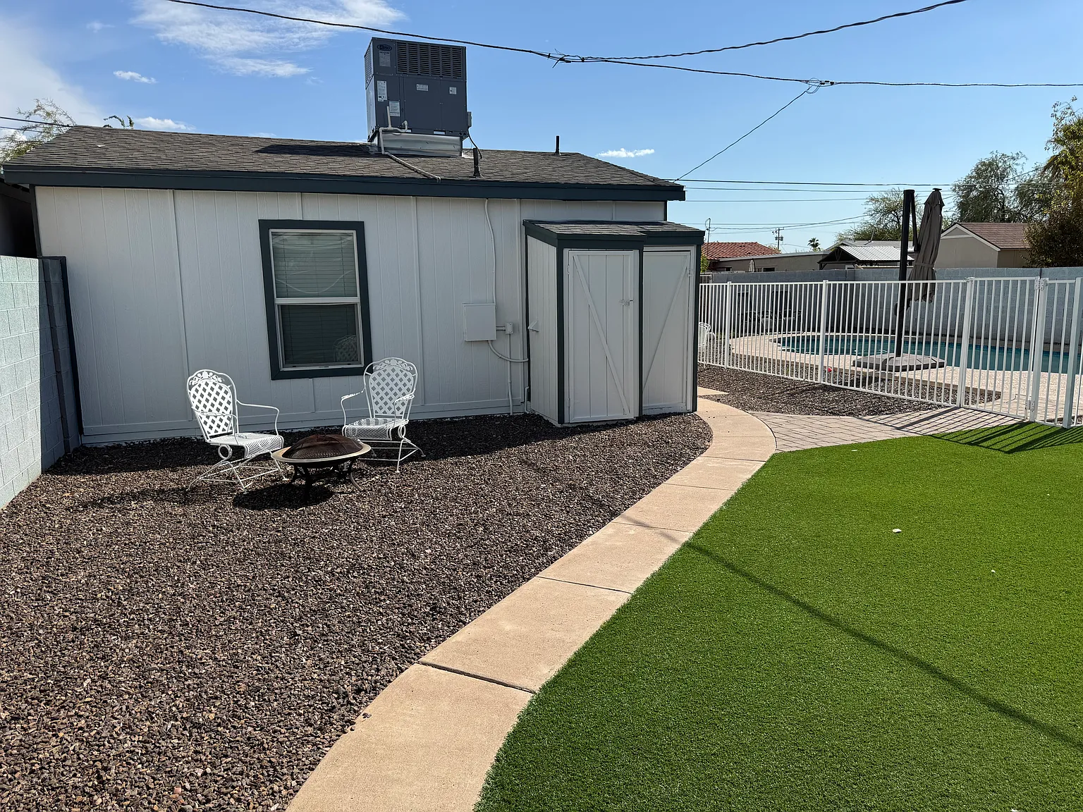 1739 E Granada Rd — Photo 2