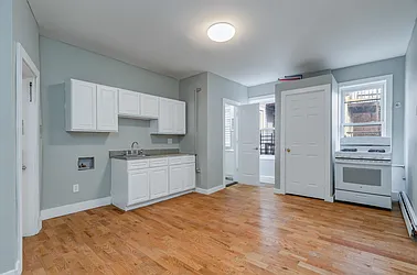 80 West 18th Street, #6