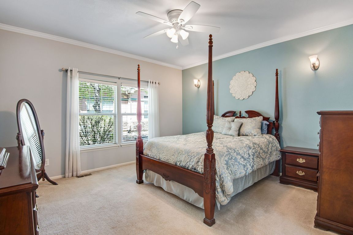 next background image