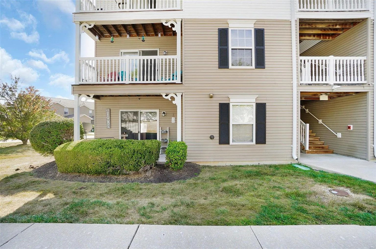 15101 Spring Creek Ln photo 1