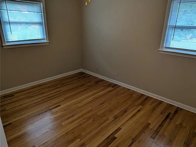 514 Clover Dr #4 — Photo 7