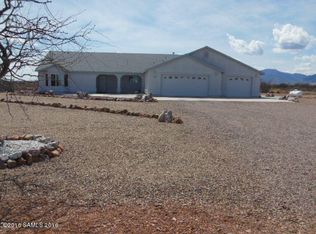 918 E Ronald Reagan Pkwy, Huachuca City, AZ 85616