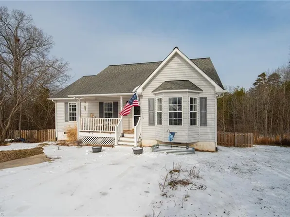 105 Cloverfield Ct, Winston Salem, NC 27127