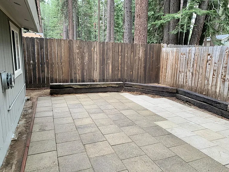 1254 Bonanza Ave — Photo 6