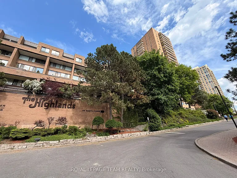 515 Saint Laurent Blvd #318 — Photo 2