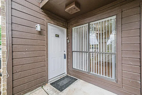 6633 W Airport Blvd #807 Photo 1