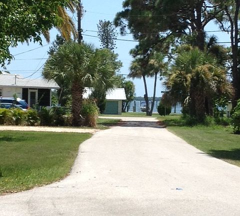 2nd image of 1755 Parker Dr