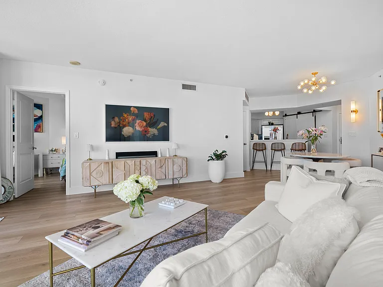 347 N New River Dr E #1203 — Photo 8