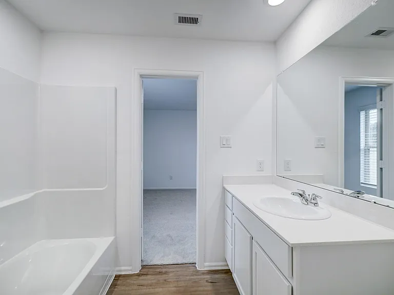 8907 Estes Lake Dr — Photo 8