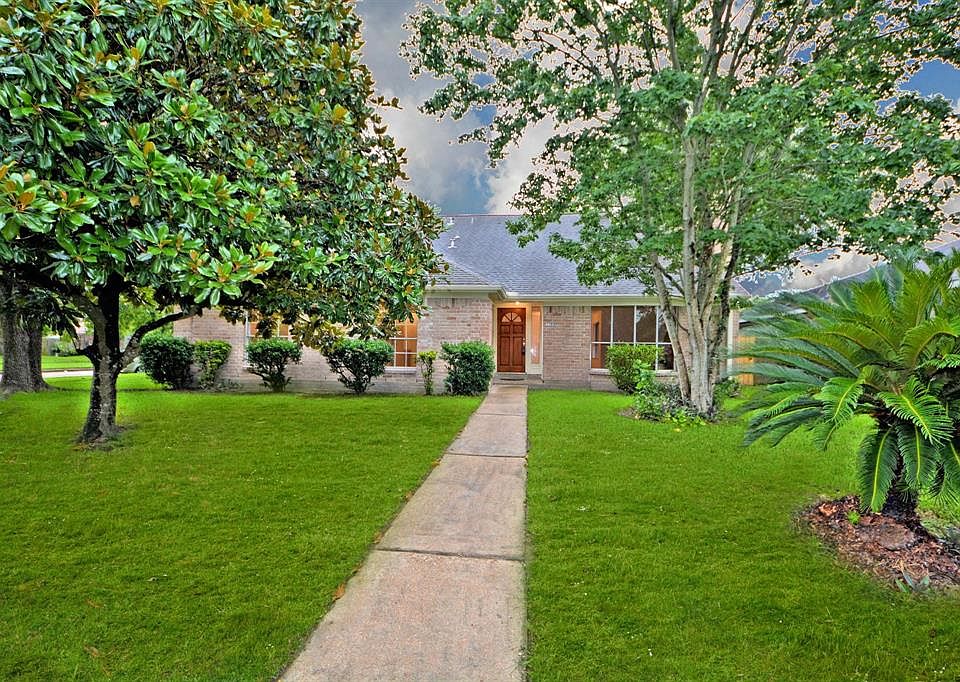 1st image of 22107 Coriander Dr